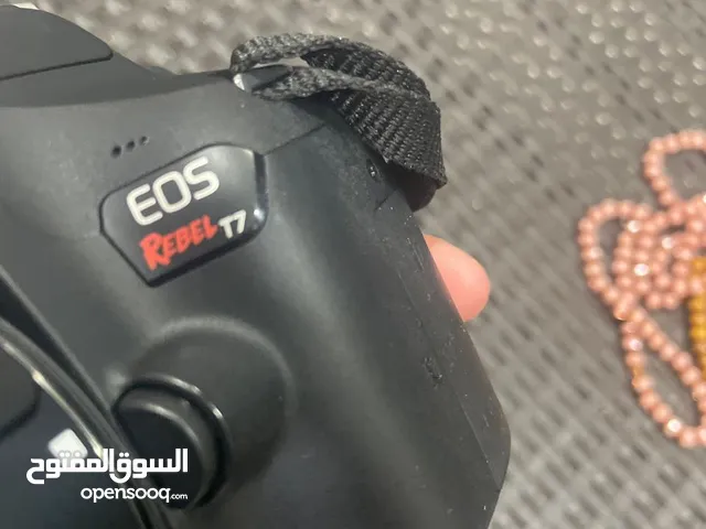 Canon EOS T7 (2000d)كاميرا للبيع مع عدستين واكسسوارات كامله