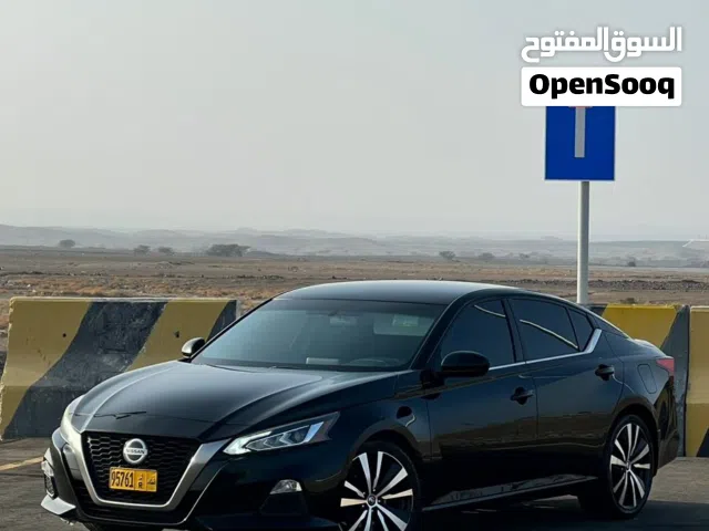 Used Nissan Altima in Al Batinah