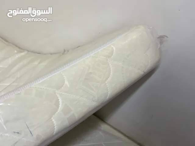 دوشك للبيع ( بدون السرير )