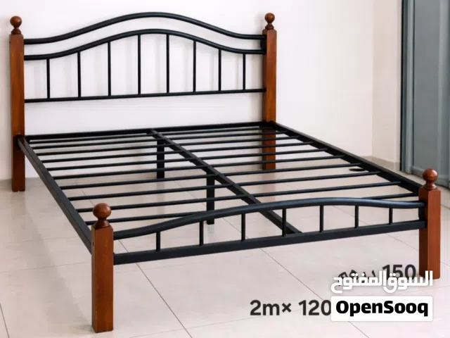بيع سرير متين وقوي استعمال قليل