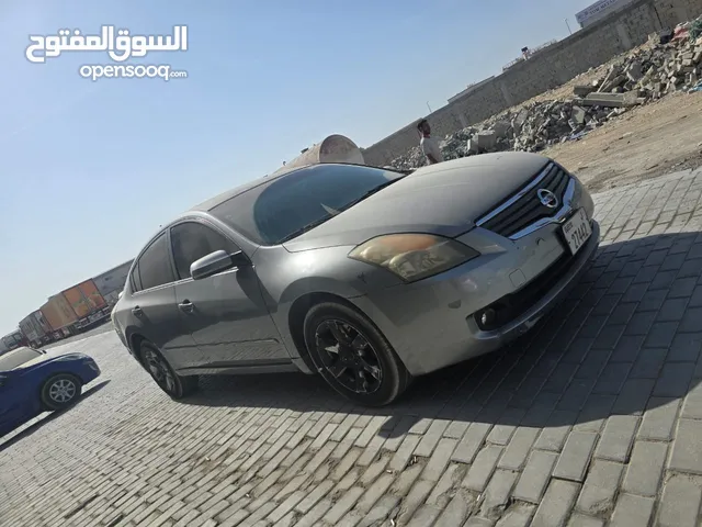 Used Nissan Altima in Ajman