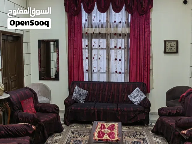 شقة للبيع في الشيخ ضاهر