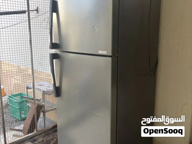 ثلاجه للبيع