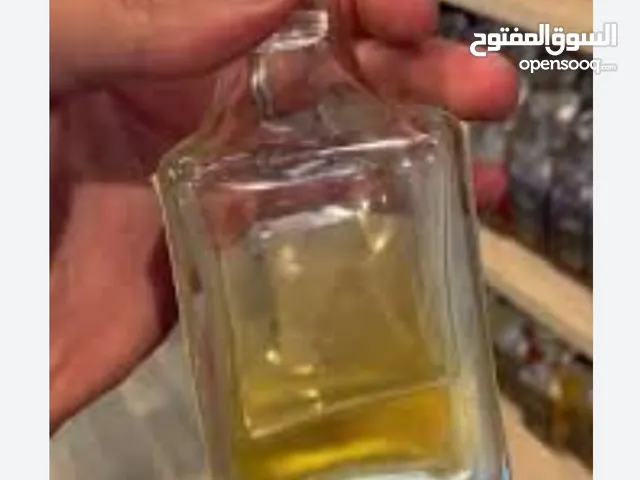 زجاج زيوت عطرية مستعملة فارغة عدد 100 حبة فقط 50دينار