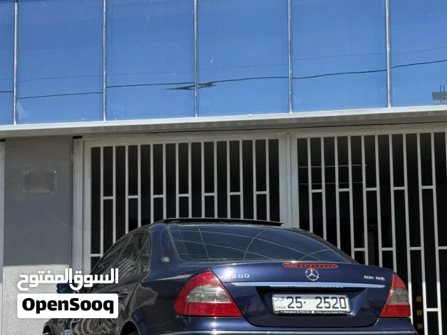 2009 Mercedes Benz E-Class E 200