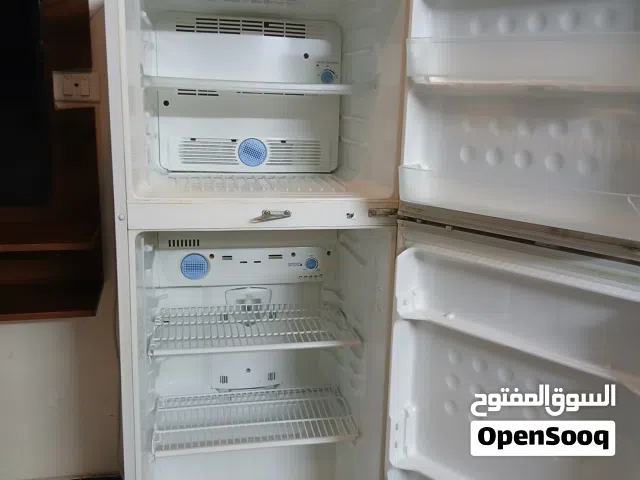 ثلاجة شارب 14 قدم مستعملة للبيع