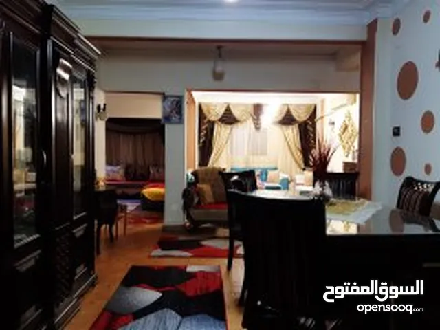 شقة للبيع قريبة من ش الرشيد  ونادى التوفيقية 175 متر