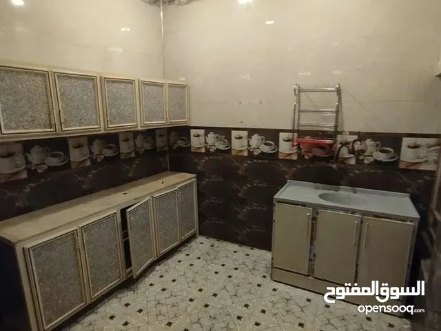 100 m2 2 Bedrooms Villa for Rent in Basra Amitahiyah
