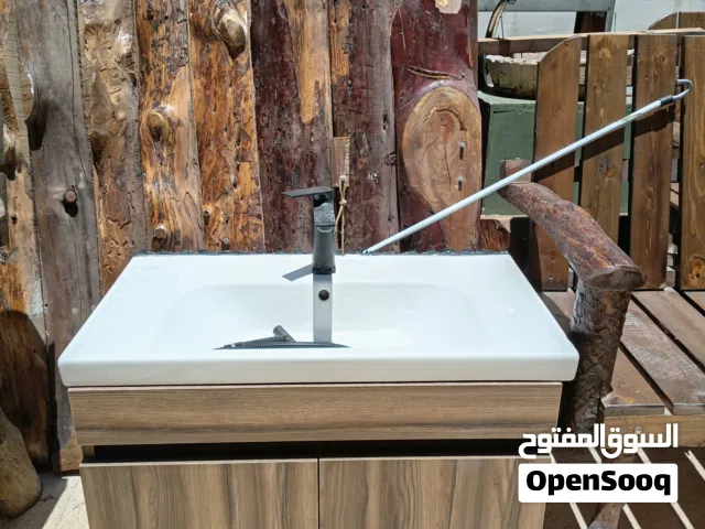 طقم حمام و مقاعد حديقة