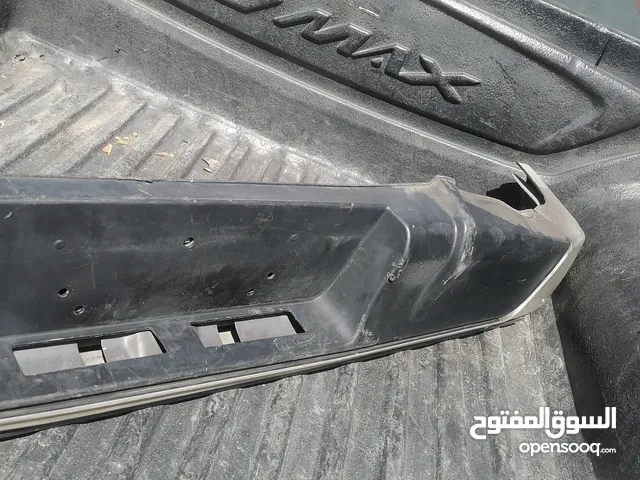 Exterior Parts Body Parts in Ajloun