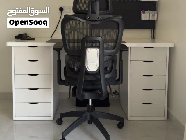 طاوله مفصله وكرسي (تابع الوصف)
