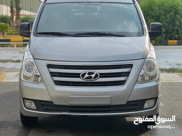 Used Hyundai H1 in Um Al Quwain