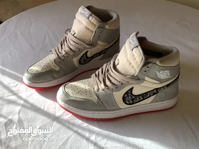 42.5 Casual Shoes in Amman