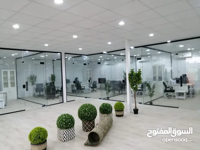 توريد وتركيب ابواب زجاج محلات مكاتب  وجهات  شورات  صيانه ديكو زجاج سكريت الامنيوم استركشر استنلس