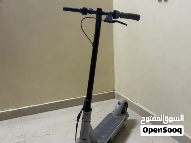 سكوتر ناين بوت للبيع سرعته 33 فيله شوي خدشات لأكن نضيف