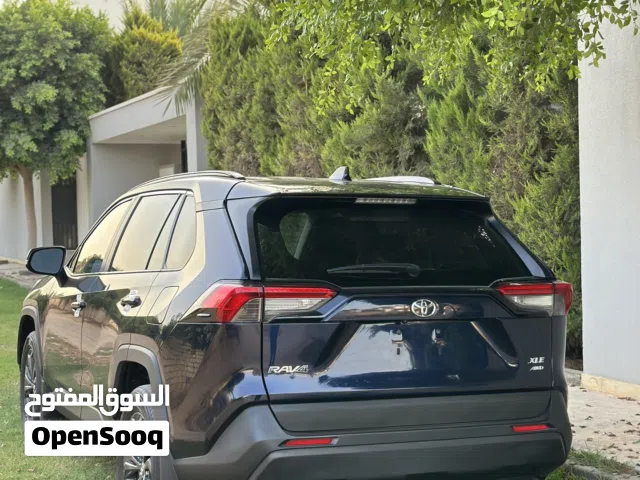 2025 Toyota RAV 4 XLE