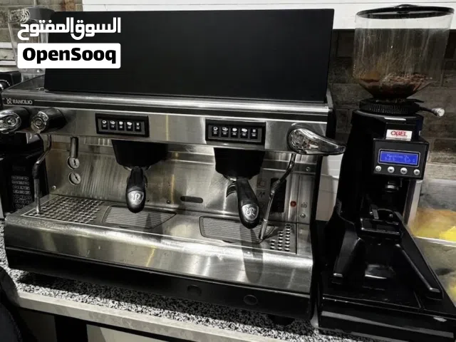 معدات كوفي شوب مستعملة و بحالة ممتازة للبيع :