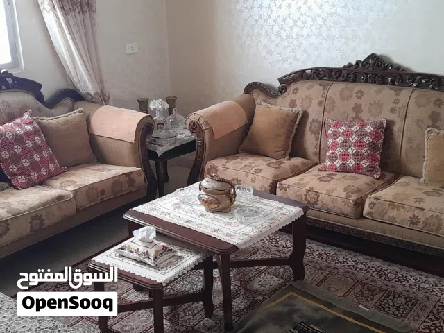 #طقم كنب حفر "7"مقاعد مع طرابيزات  مستعمل بحالة جيدة جداً / شبه جديد  استعمال خفيف للبيع بسعر مغري
