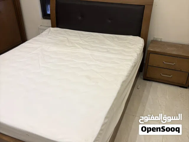 غرفة نوم مفرد ونص بحالة الجديدة