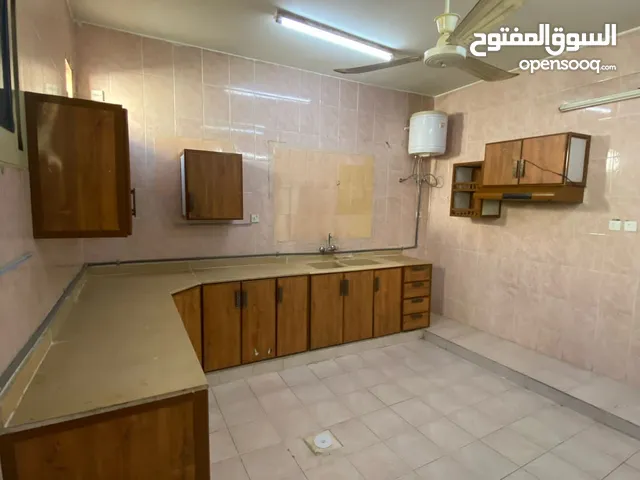 150 m2 More than 6 bedrooms Apartments for Rent in Al Riyadh Al Yarmuk