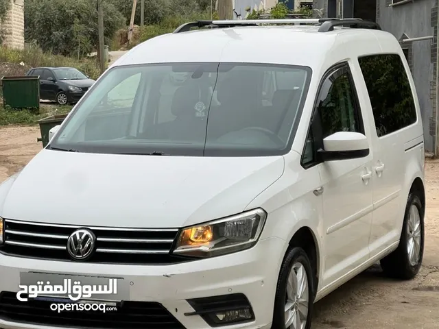 فولكسفاغن كادي