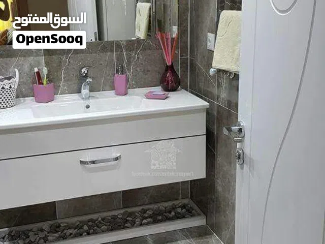 للايجار شقه جديدة مطلوب عائله اجانب فقط تواصل عالخاص
