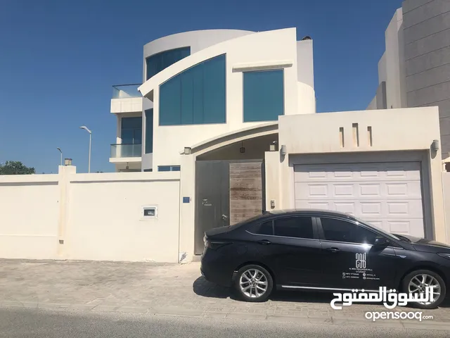 431 m2 3 Bedrooms Villa for Sale in Muharraq Amwaj Islands