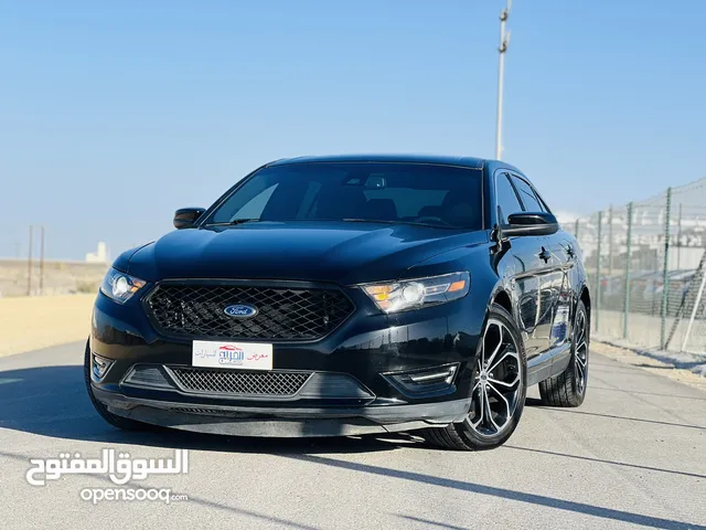 Ford Taurus Standard in Muscat