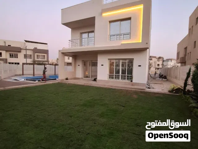 345 m2 5 Bedrooms Villa for Sale in Giza Sheikh Zayed