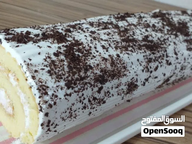 كيك طازج ولذيذ  النوع: شوكولاتة وفانيلا  الوزن: نص كيلو  السعر : 20 درهم  الطلب عن طريق واتساب 05XXX