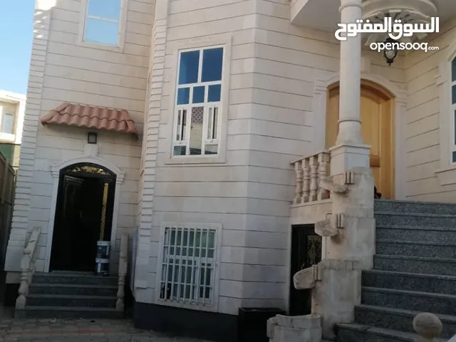 500 m2 More than 6 bedrooms Villa for Rent in Sana'a Bayt Baws