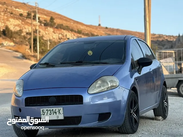 فيات بونتو 2008