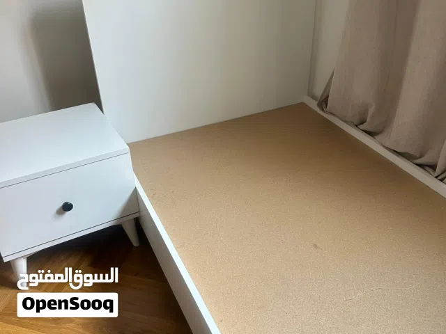 سرير وكوميدينو ايكيا
