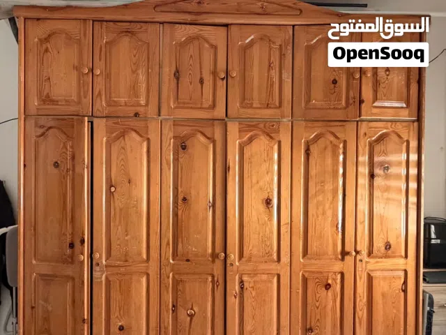 خزانه زان ثقيلة طابقين ومعها تسريحتها هدية