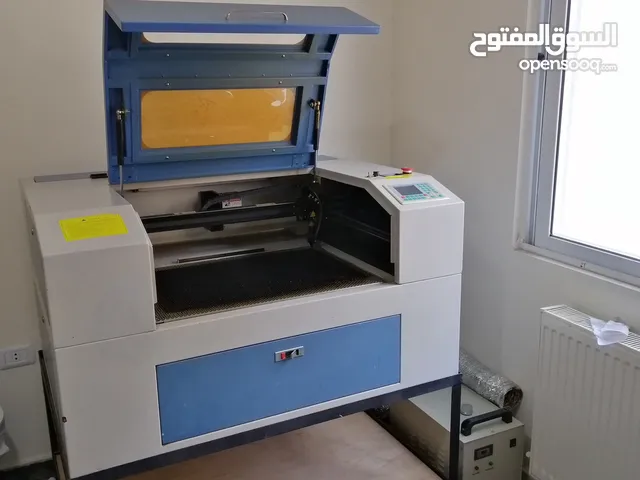 ماكينة ليزر للنقش والحفر والقص بسعر ممتاز جداً