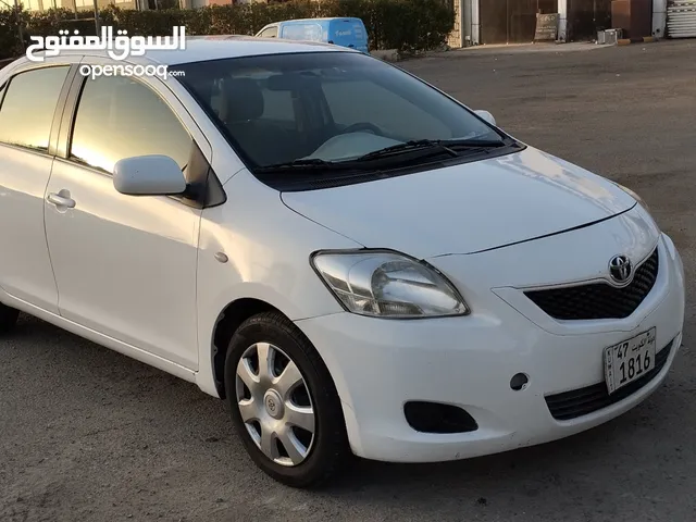 للبيع تويوتا يارس بحالة ممتازة جدا