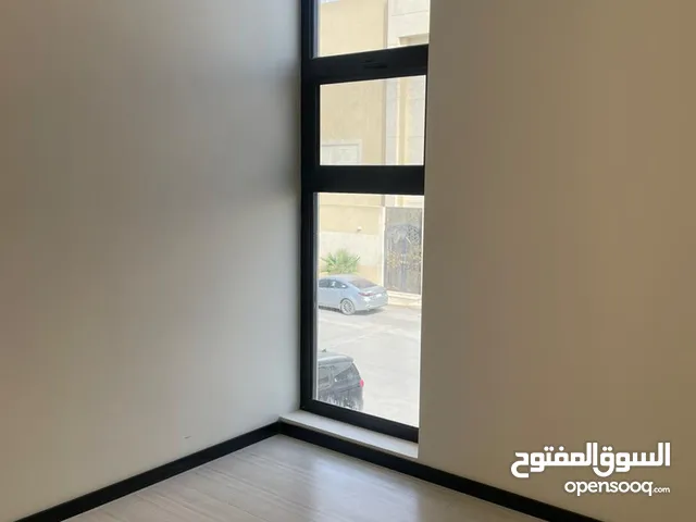 180 m2 3 Bedrooms Apartments for Rent in Al Riyadh Al Yarmuk