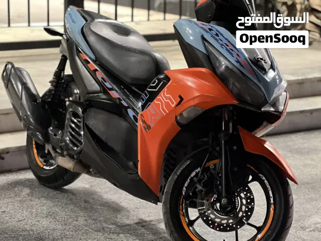 يموها 155 2024  اللون ازرق او ليمي