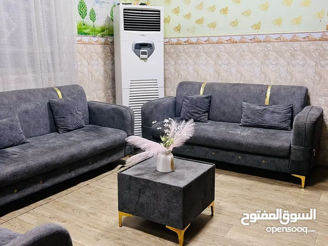 اثاث بيت لغرض التجديد