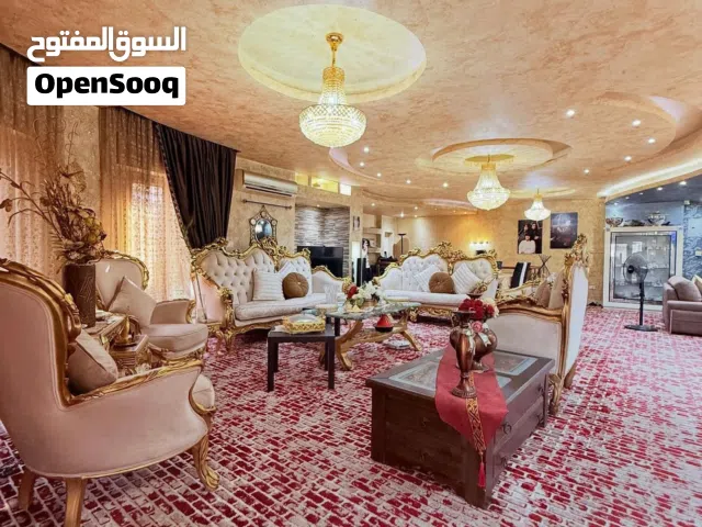 320 m2 5 Bedrooms Apartments for Sale in Amman Abdoun Al Janobi