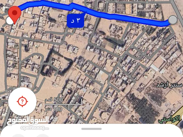 السلام عليكم ارض مساحة 1800متر بيها بيت واصل للرباط 3غرف وصاله ومطبخ وديوان اقرأ الوصف
