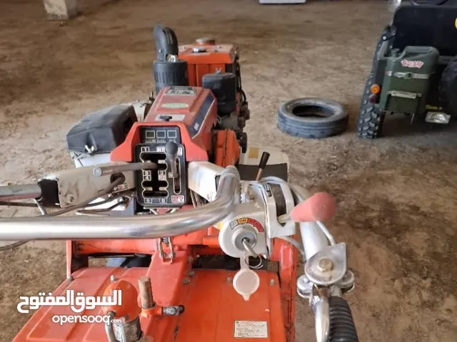 حصاد زراعي قوة 95 نوع ياباني محرك نفطه يا حاله جيده وممتازه