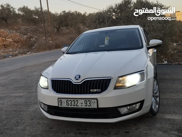 سكودا اوكتافيا 2015