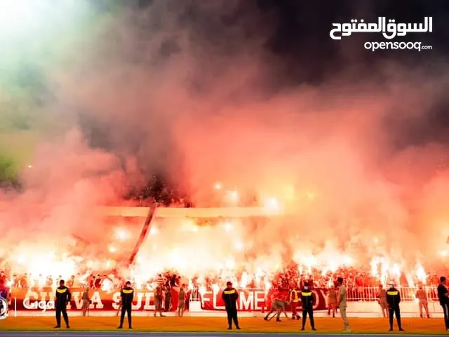 مطلوب الدن رنق ولا رزدنت ايفل 4 ريميك ولا قود اوف وور الأخيره و المكان الباعيش