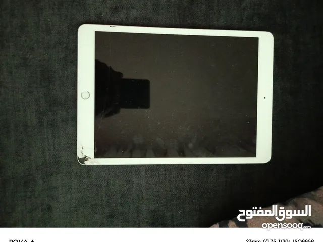Apple iPad 8 32 GB in Al Karak