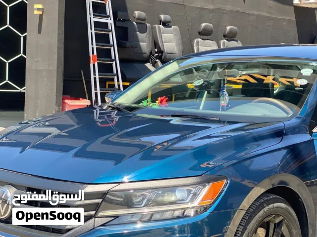 2021 فولكسفاغن باسات Standard