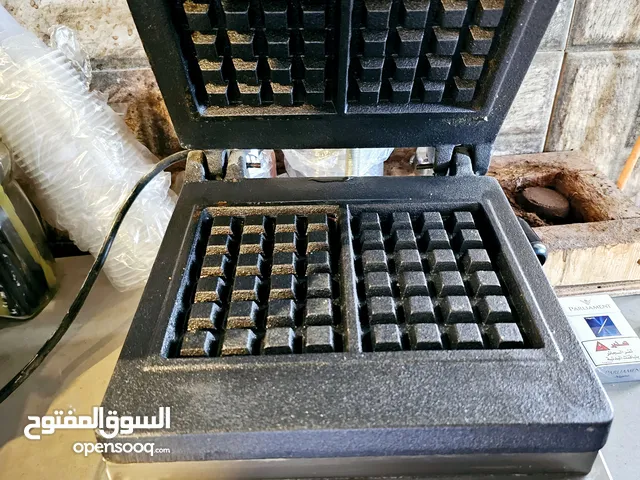 ماكنة وافل مستعملة اسبوع فقط.