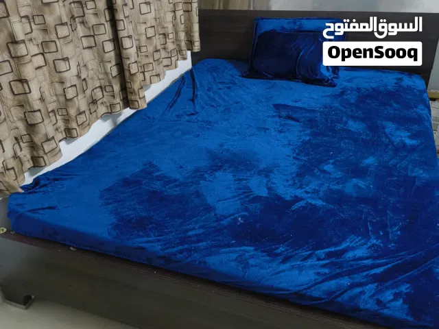 Queen size bed with mattress