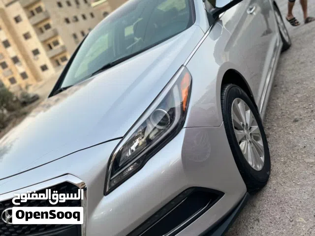 2016, هيونداي, سوناتا, Standard