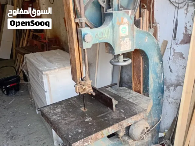 معدات منجرة للبيع : منشار 50 إيطالي ، وجموعة 25 إيطالي (تماري وكساب) ،فريزة إيطالي ،